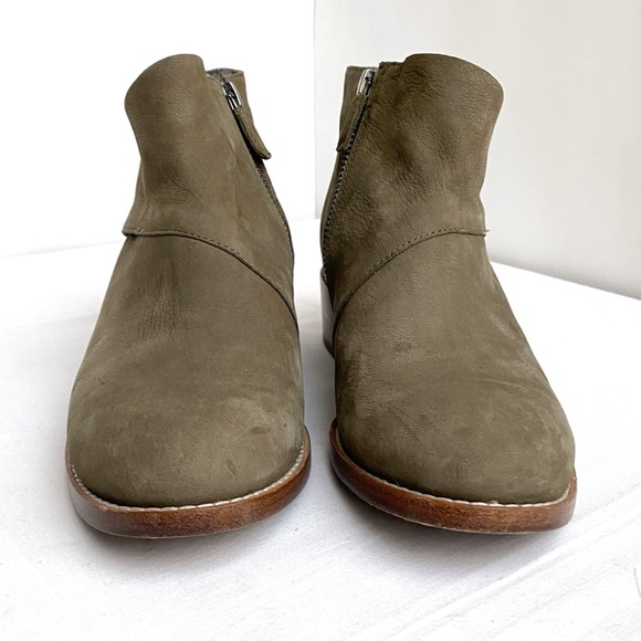 Eileen Fisher Billie Ankle Boots - Picture 4 of 9